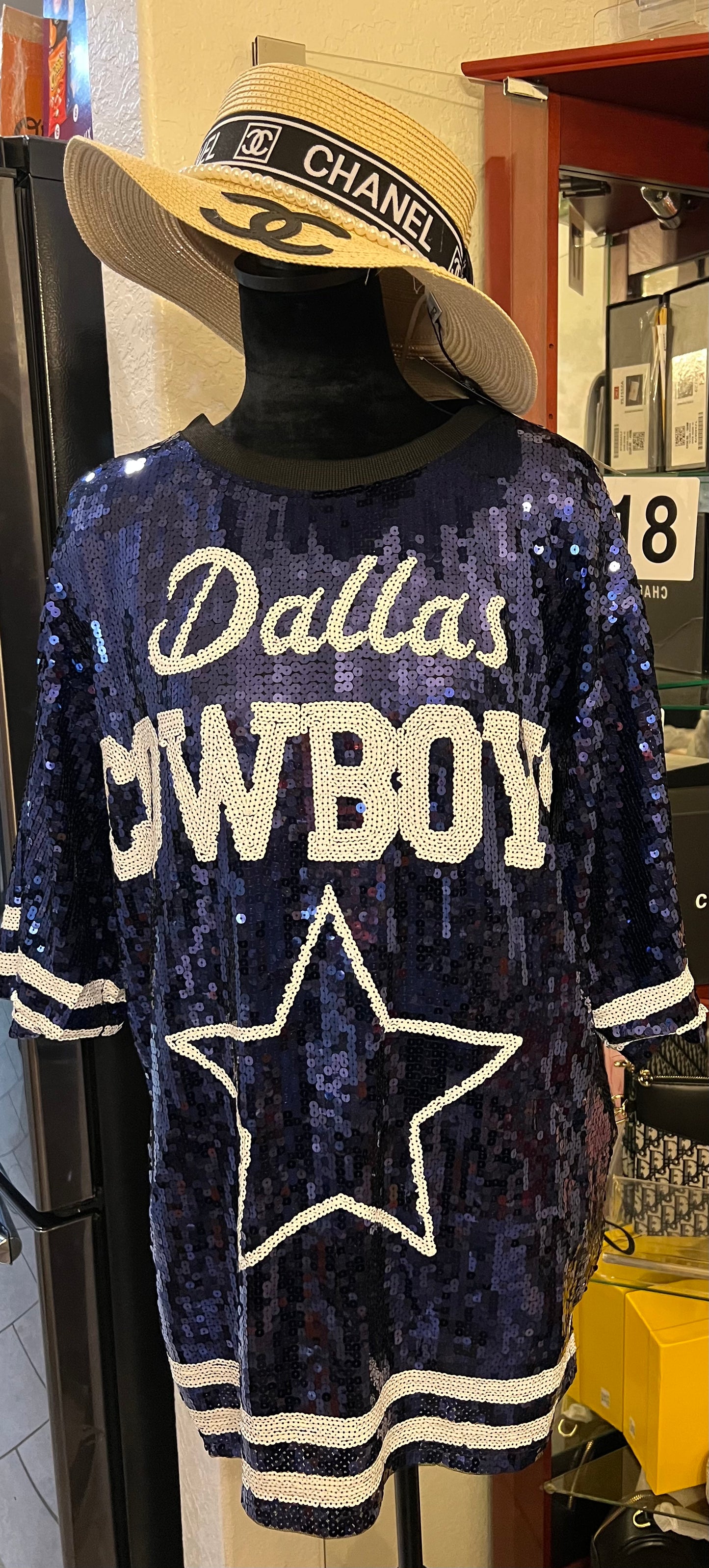 Vestido de lentejuelas azul marino de los Dallas Cowboys